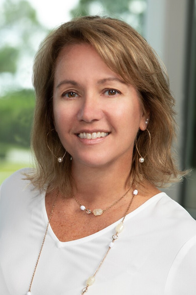 Head shot of Lori DiSciullo