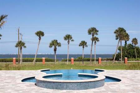 Merritt Island Waterfront Home - image