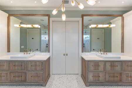 Custom-Built Home With Indian River Views - image