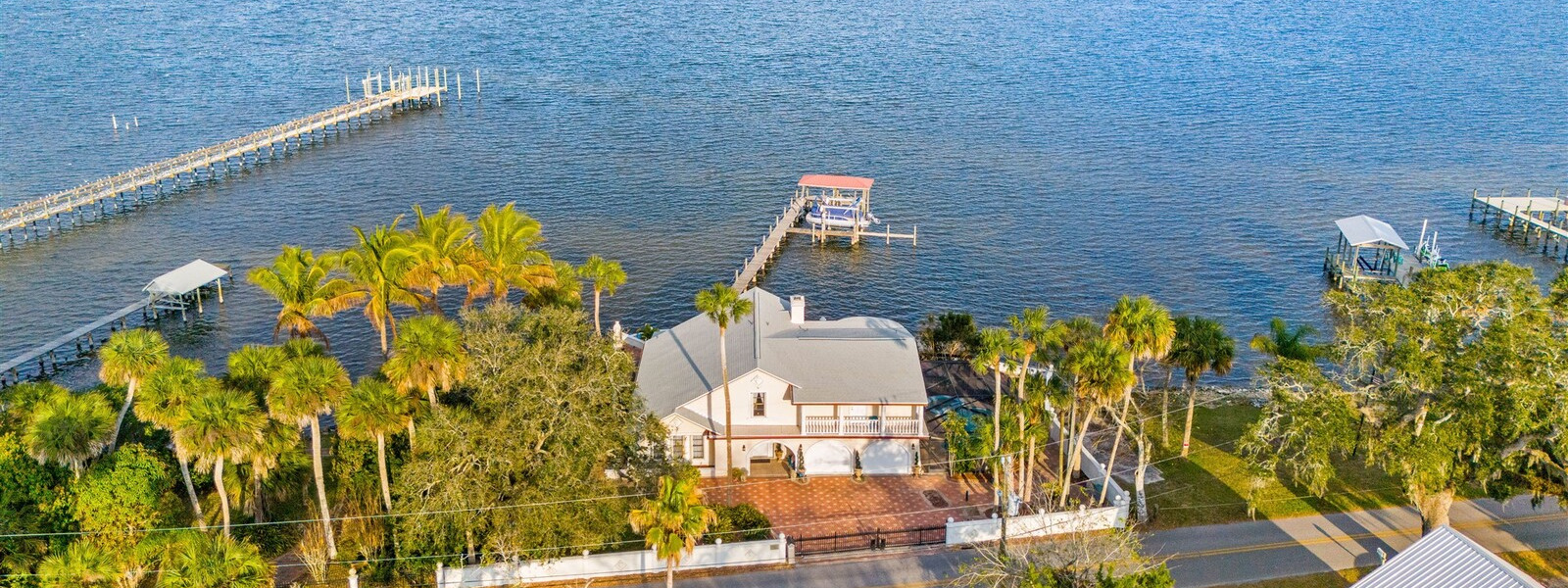 4270 Indian River Drive