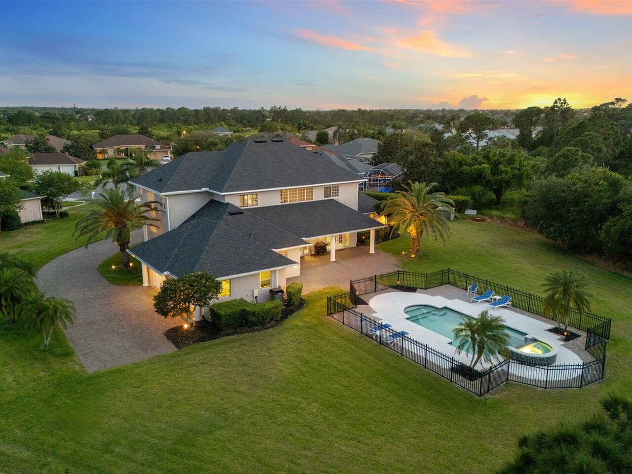 1028 Dowitcher Court