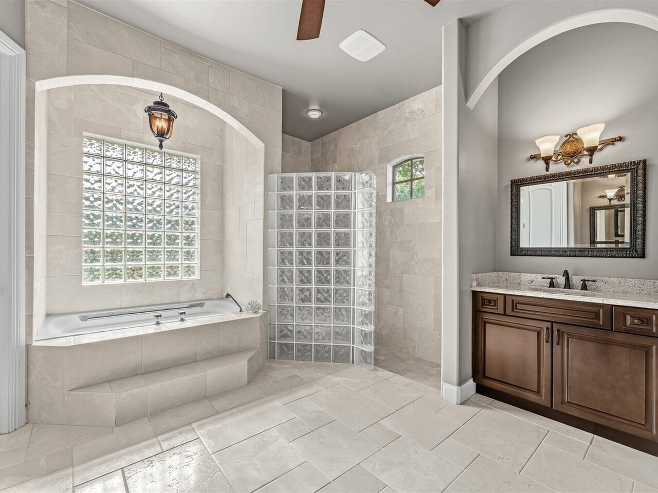 1028 Dowitcher Court