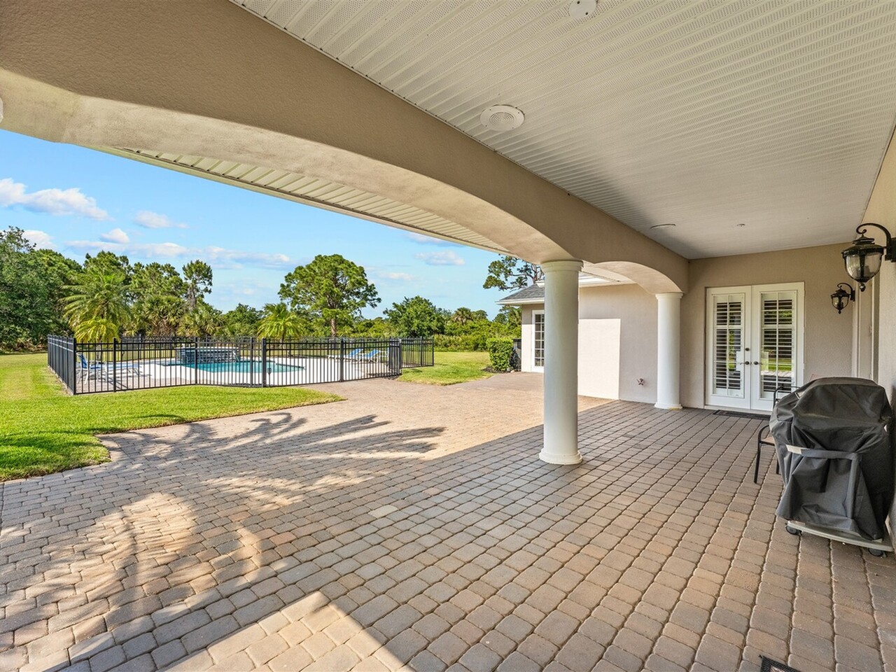 1028 Dowitcher Court