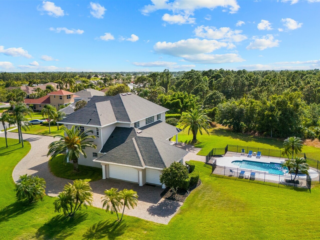1028 Dowitcher Court