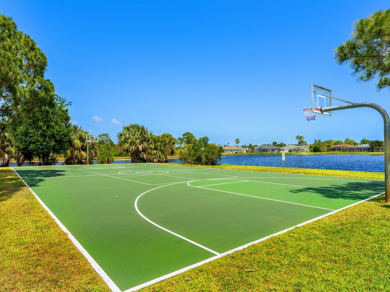 1028 Dowitcher Court