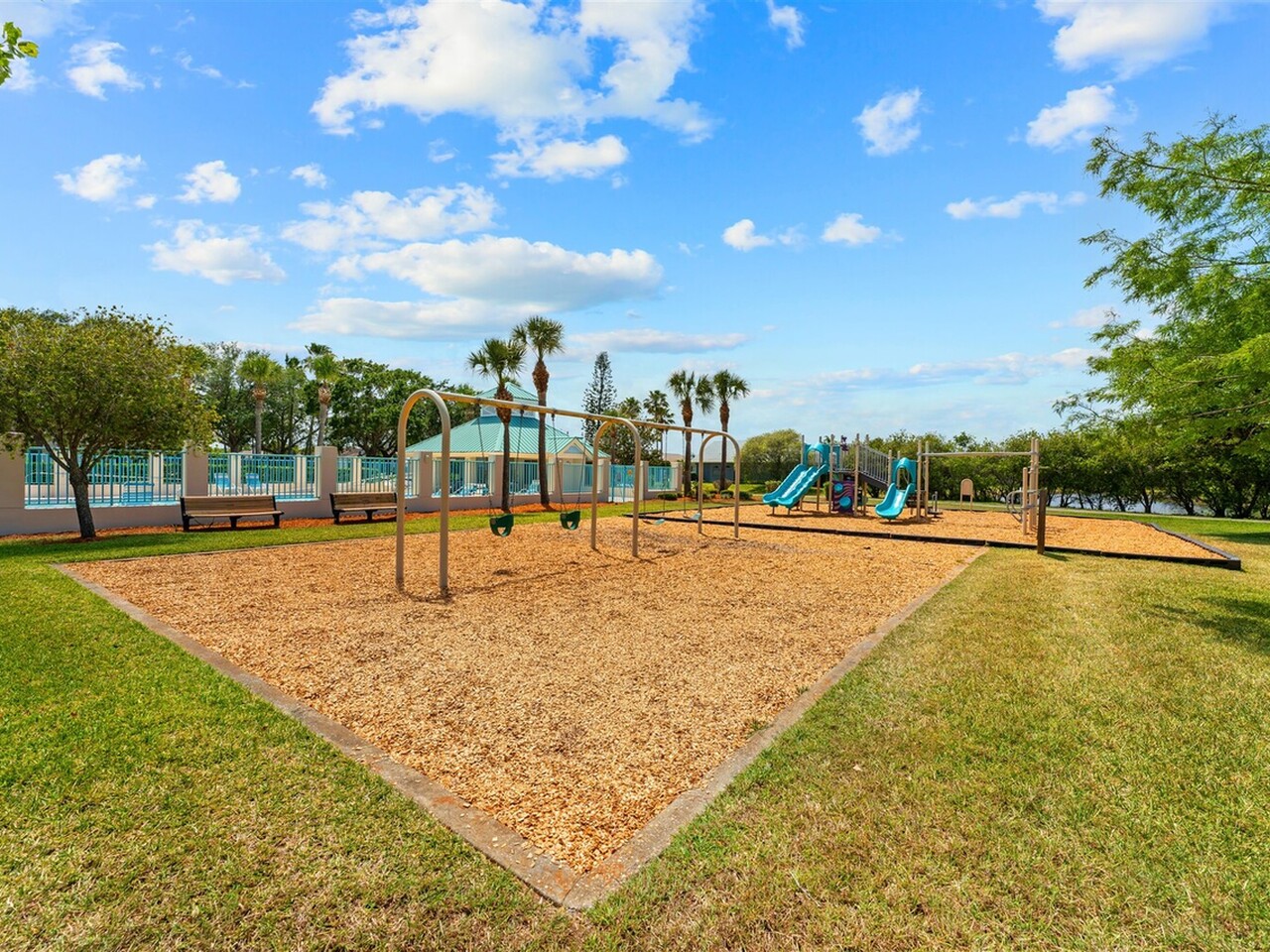 1028 Dowitcher Court