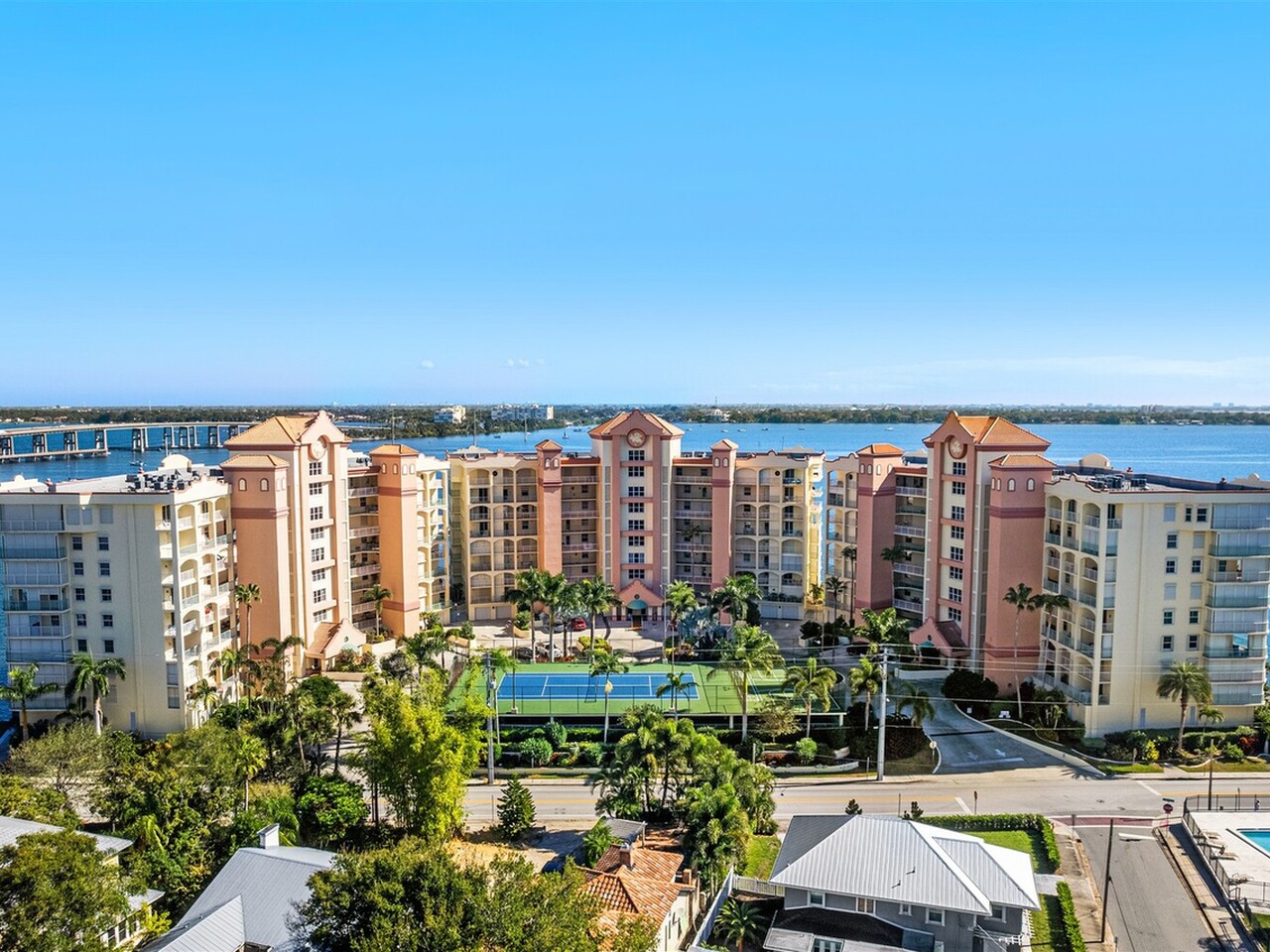 104 Riverside Dr. #402