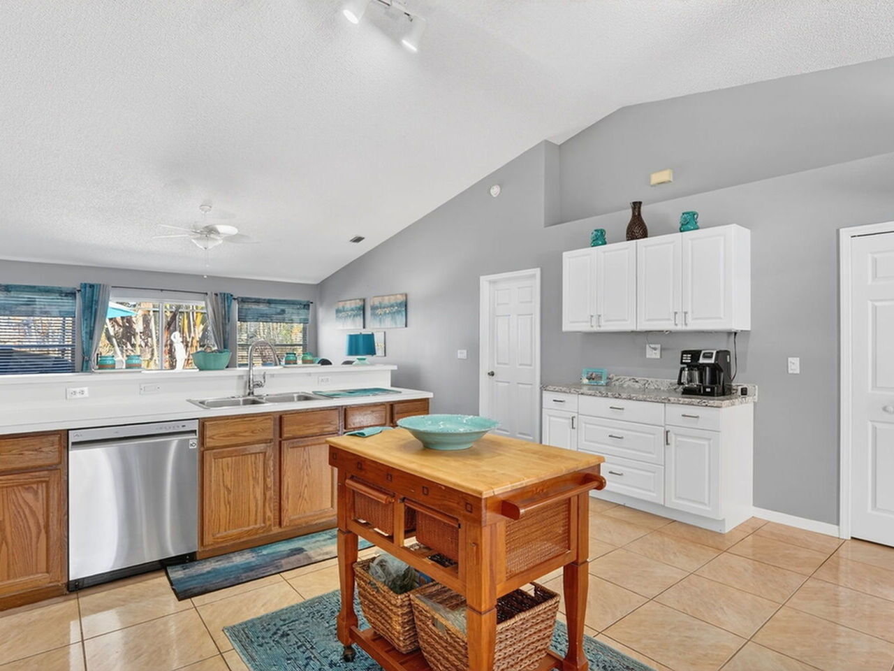 1040 Jacaranda Circle