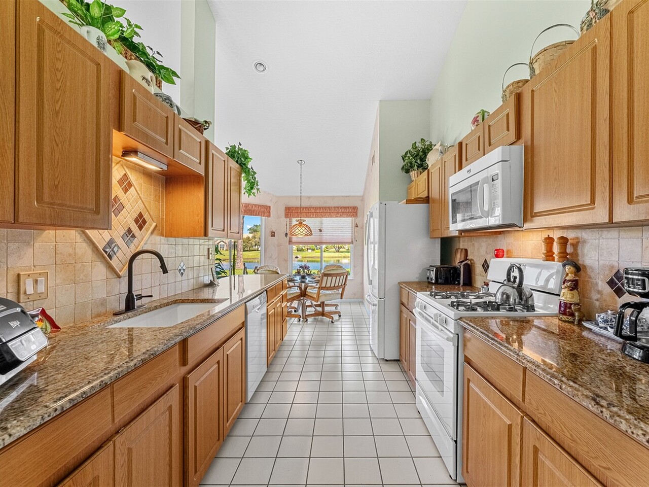 1072 Spanish Wells Drive