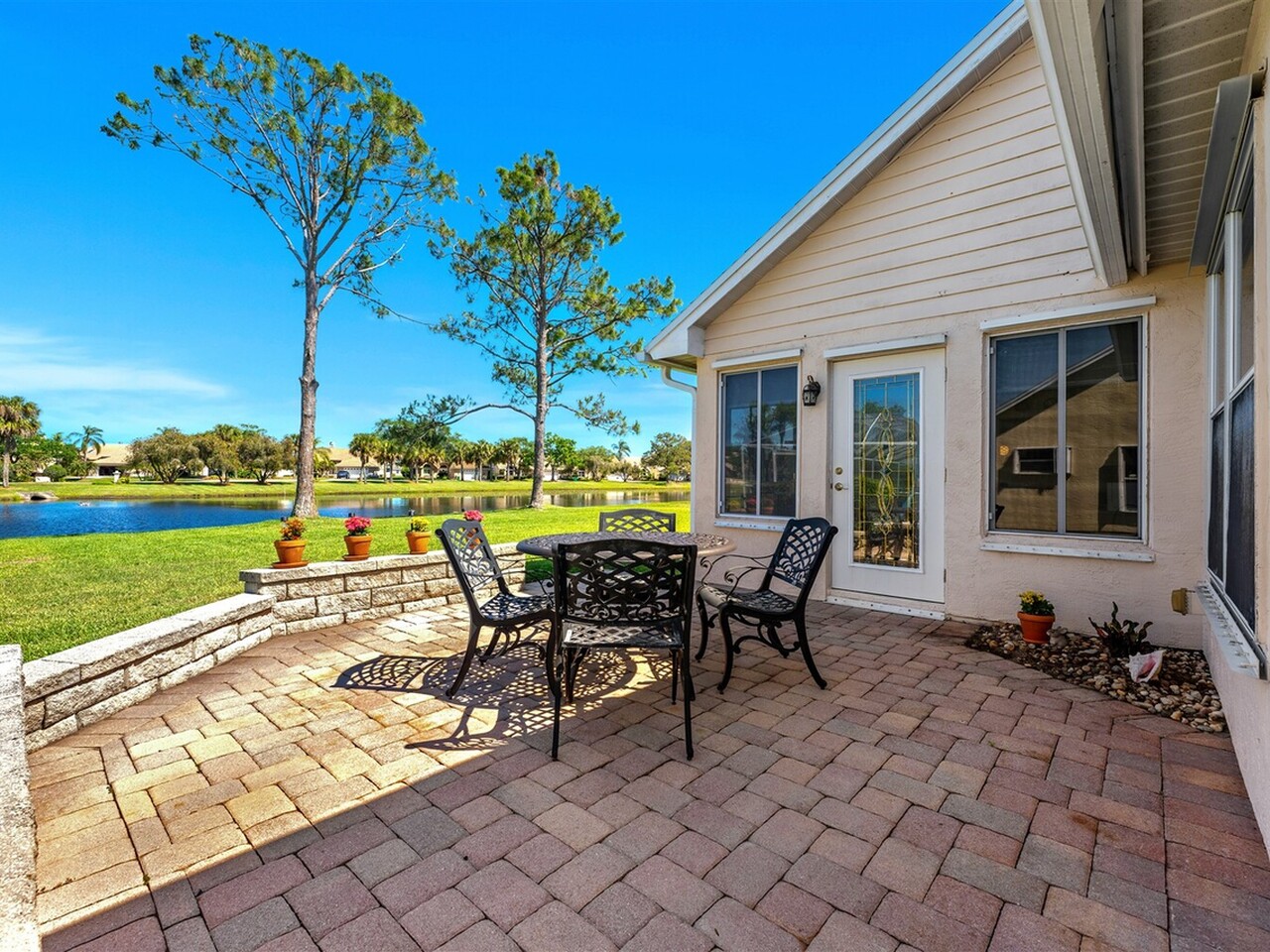 1072 Spanish Wells Drive