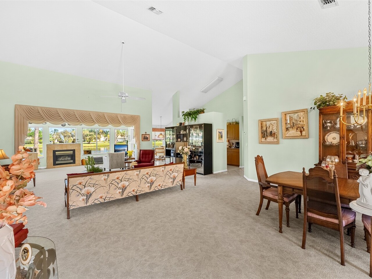 1072 Spanish Wells Drive