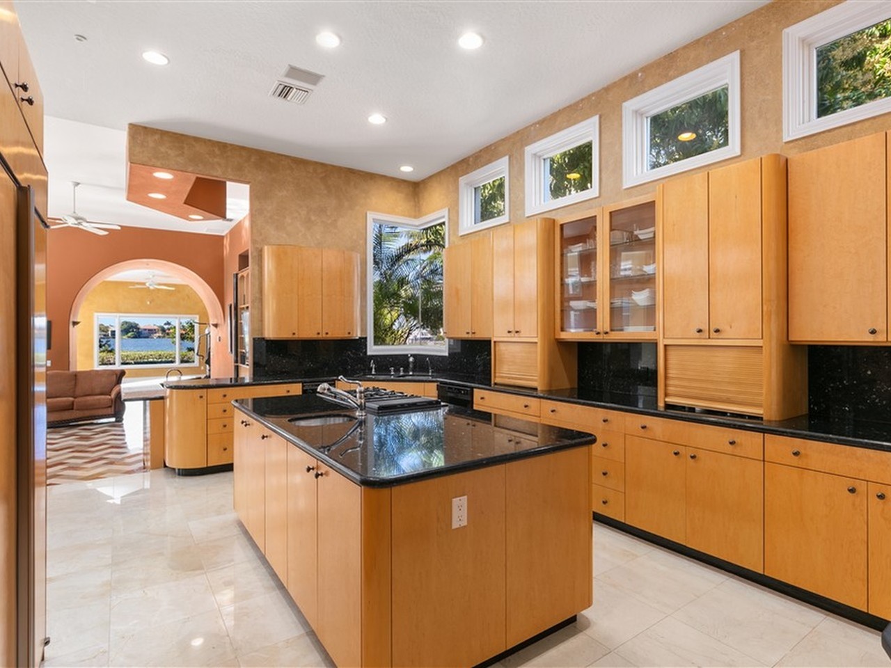 111 Lansing Island Drive