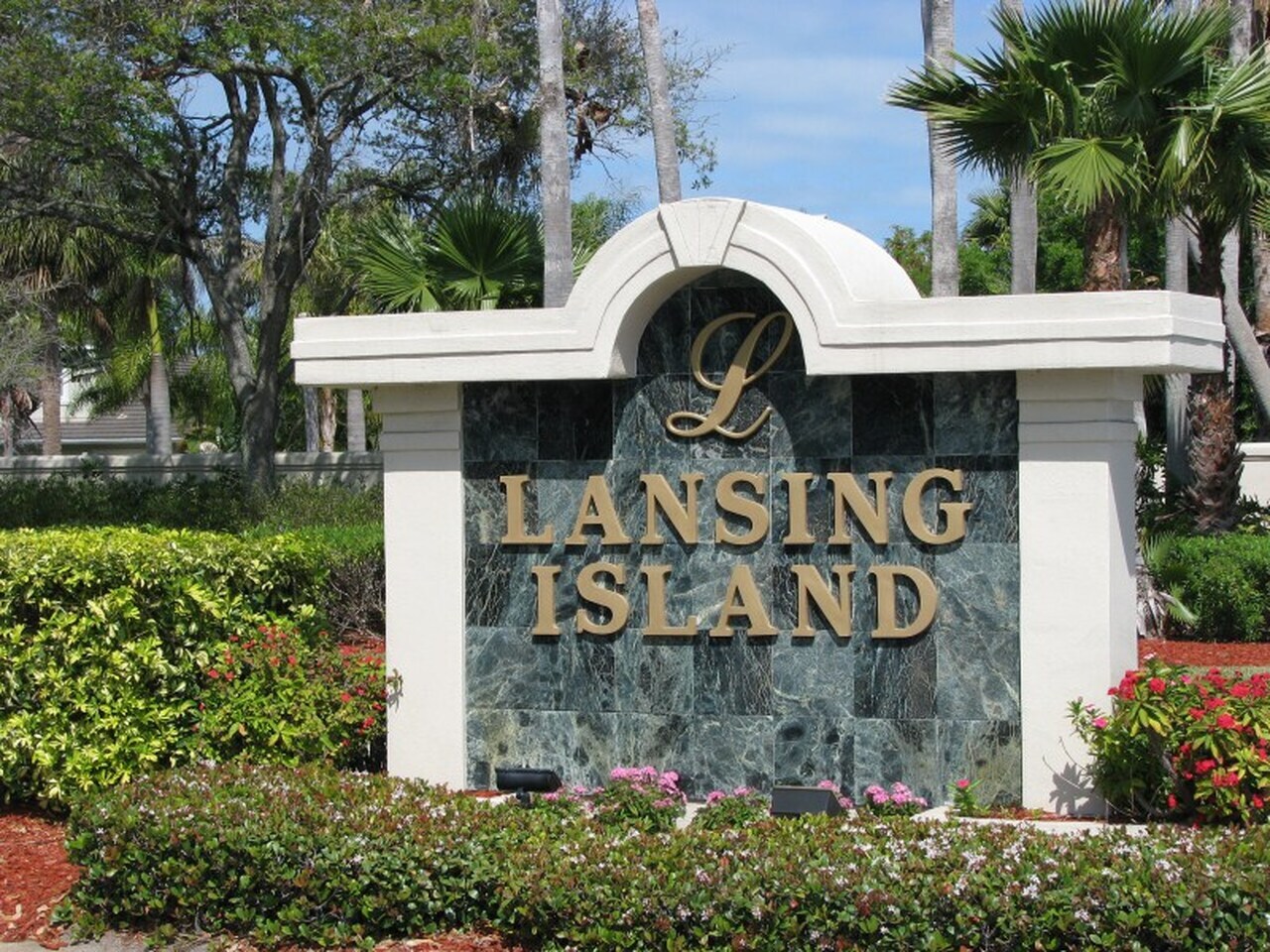 113 Lansing Island Dr