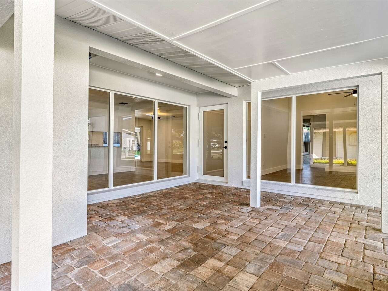 1137 Carol Ave.