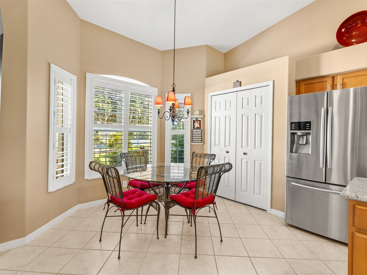 1193 Honeybee Lane