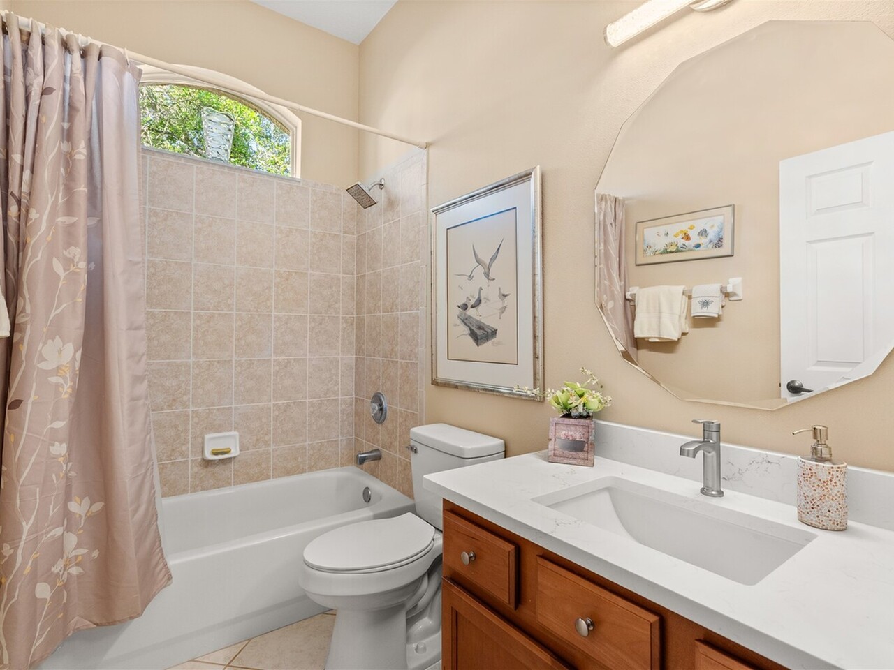 1193 Honeybee Lane