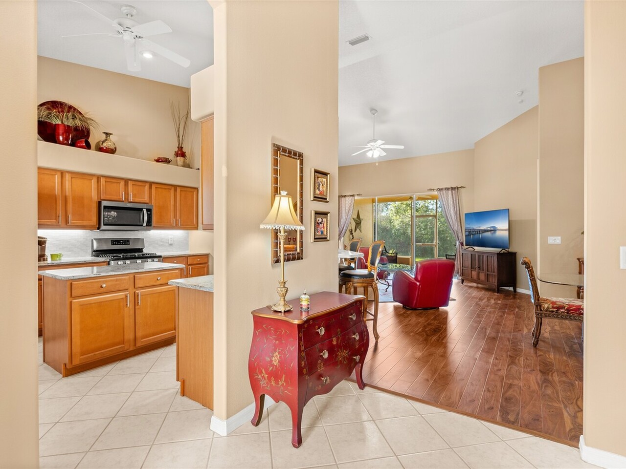 1193 Honeybee Lane