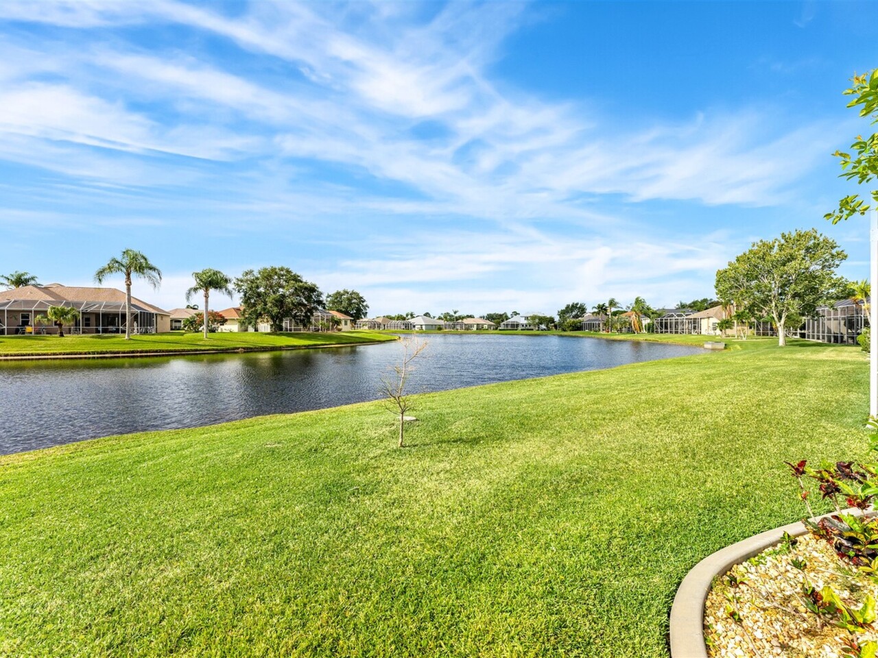 1210 Starling Way