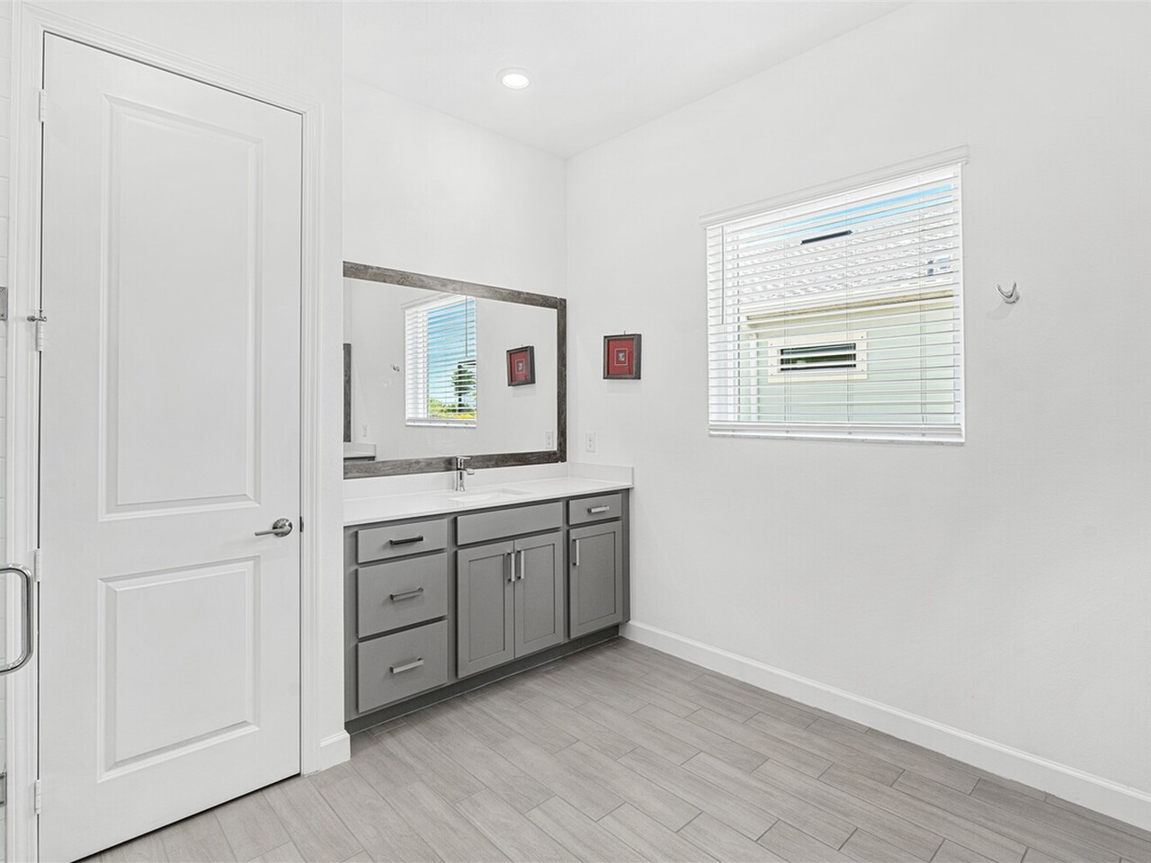 1233 Great Belt Circle