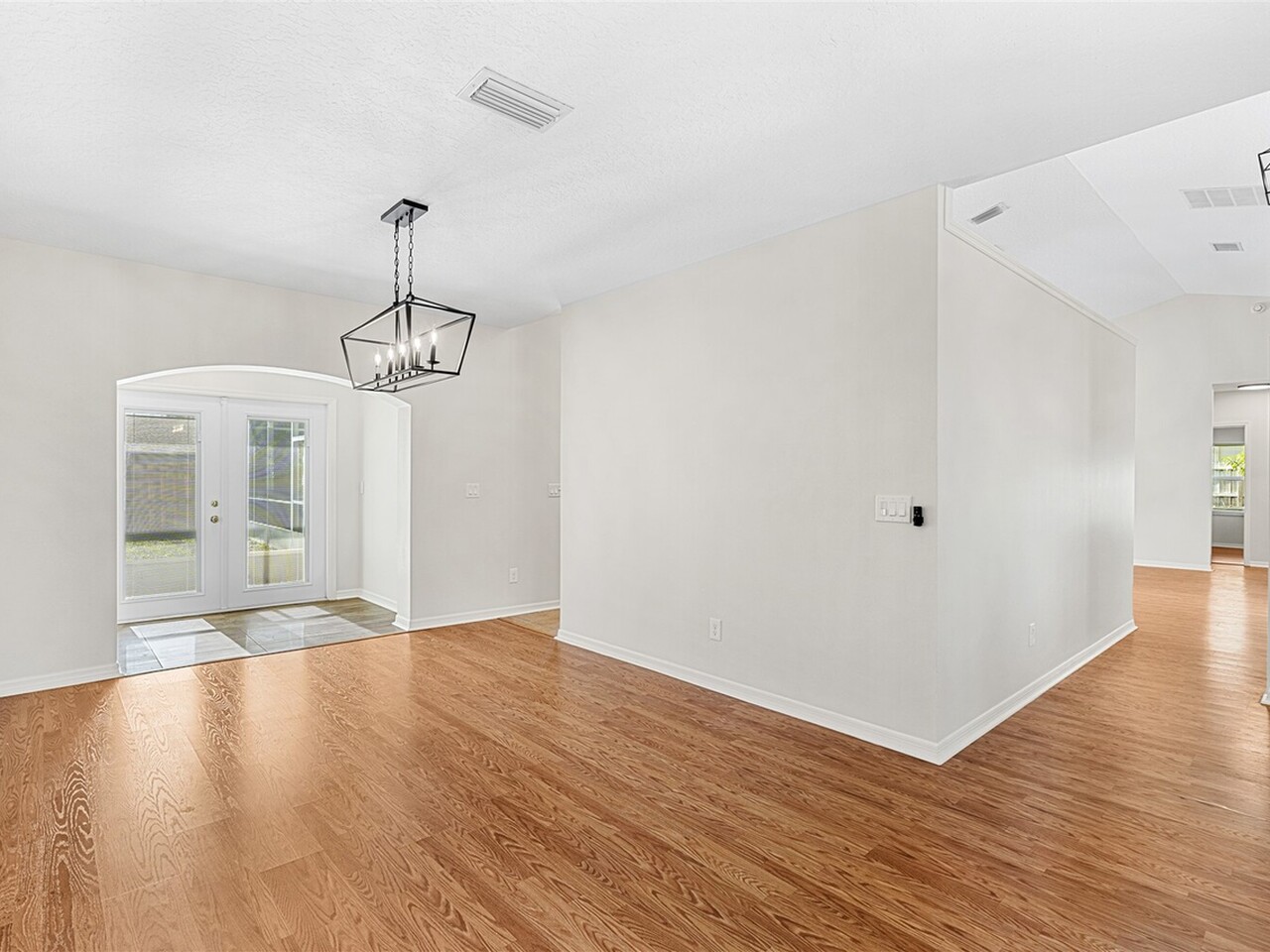 1235 Two Oaks Blvd.