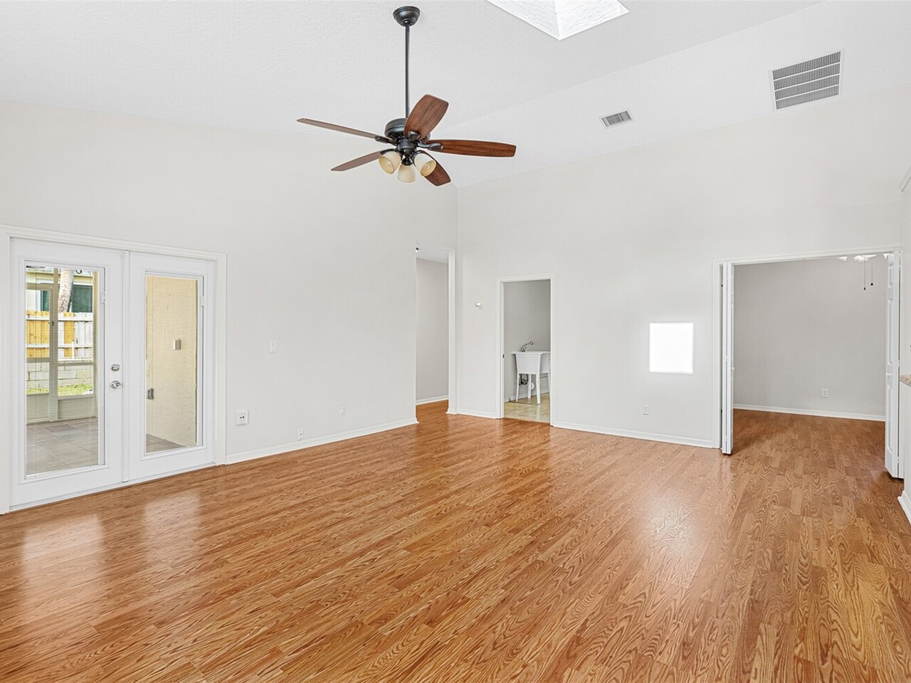 1235 Two Oaks Blvd.