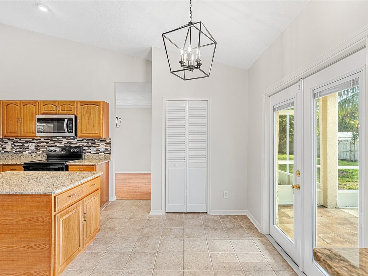 1235 Two Oaks Blvd.