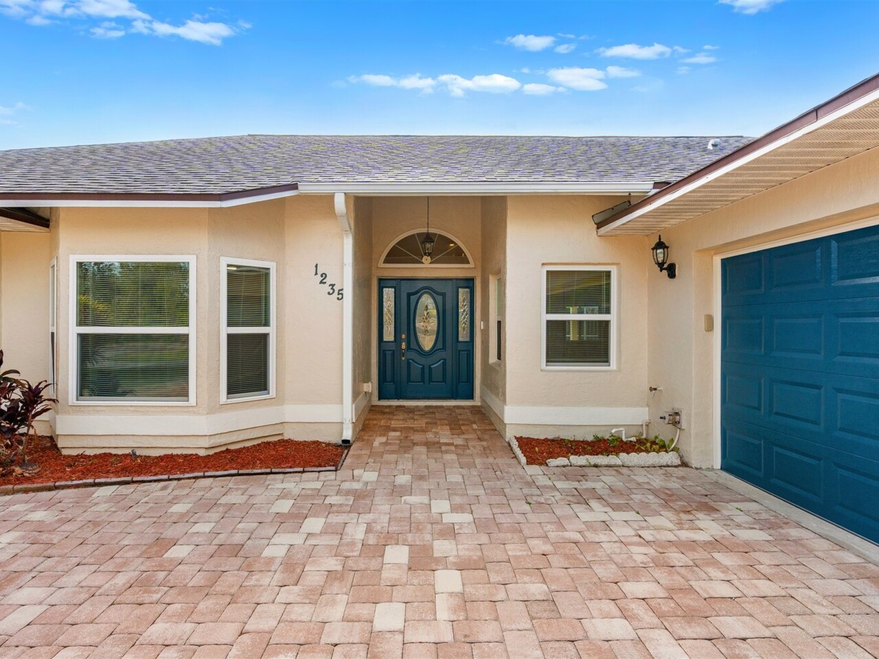 1235 Two Oaks Blvd.