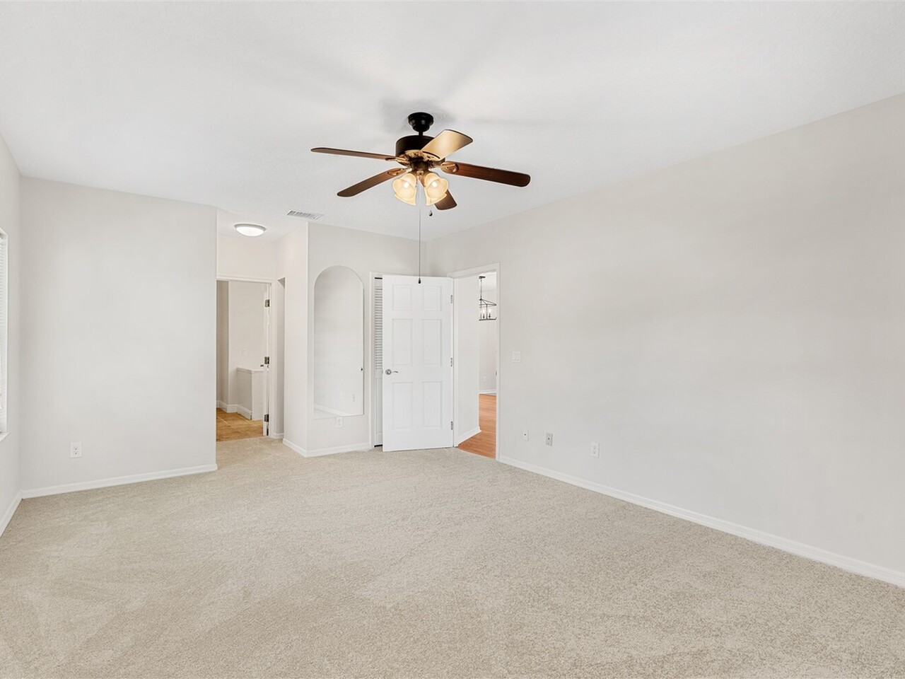 1235 Two Oaks Blvd.