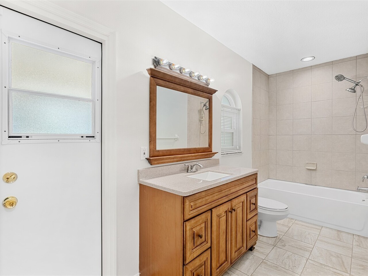 1235 Two Oaks Blvd.
