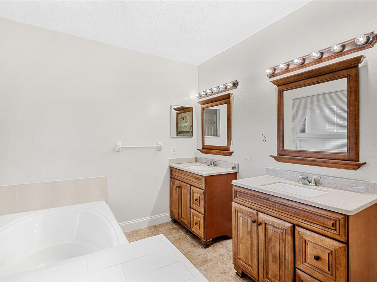 1235 Two Oaks Blvd.