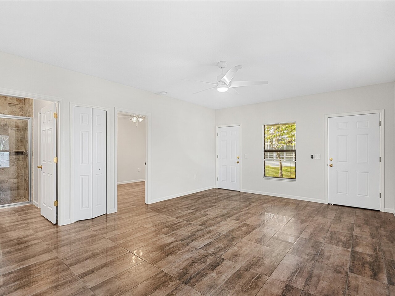 1235 Two Oaks Blvd.