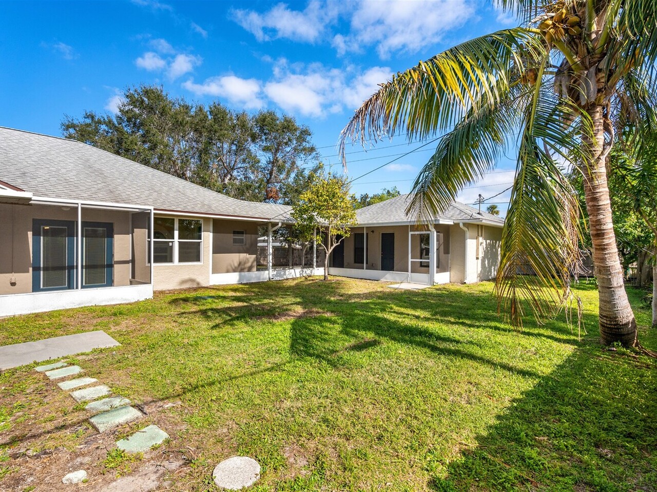 1235 Two Oaks Blvd.