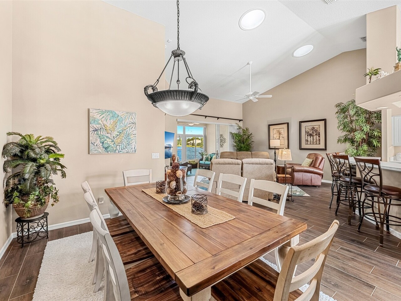 1290 Royal Fern Drive