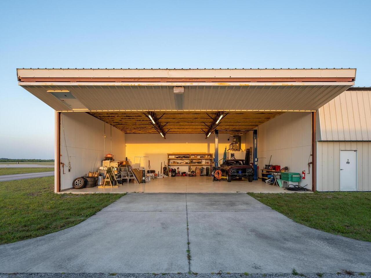 1495 General Aviation Drive, D8