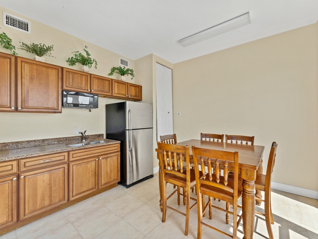 1515 N. Highway A1A #401