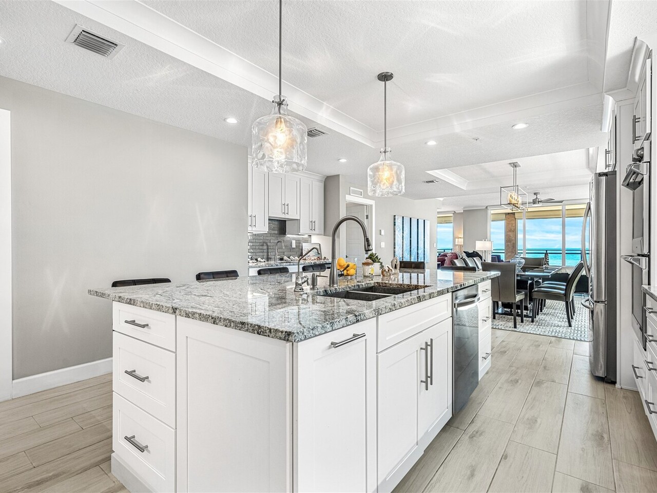 1625 N Highway A1A 202
