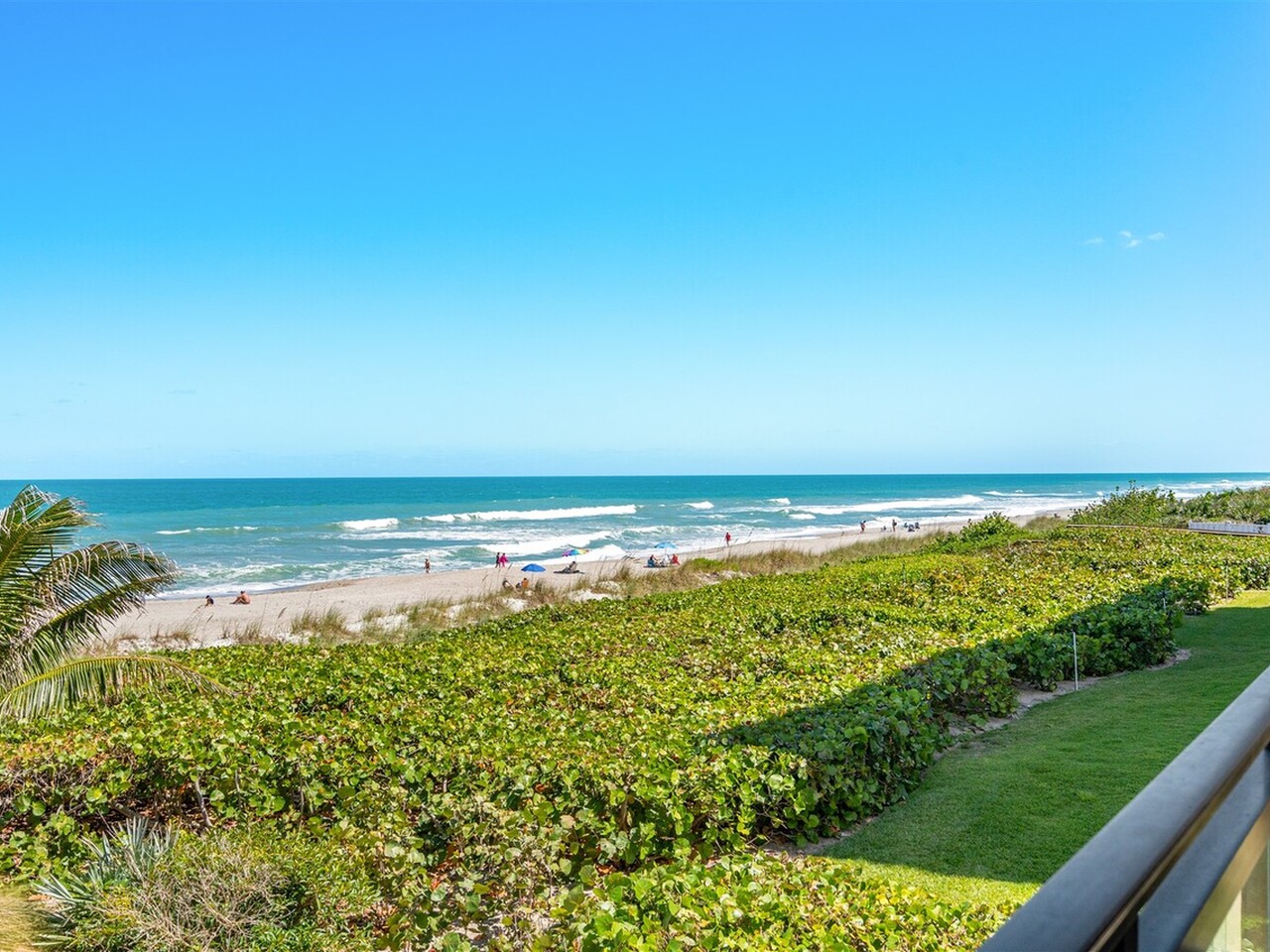 1625 N Highway A1A 202