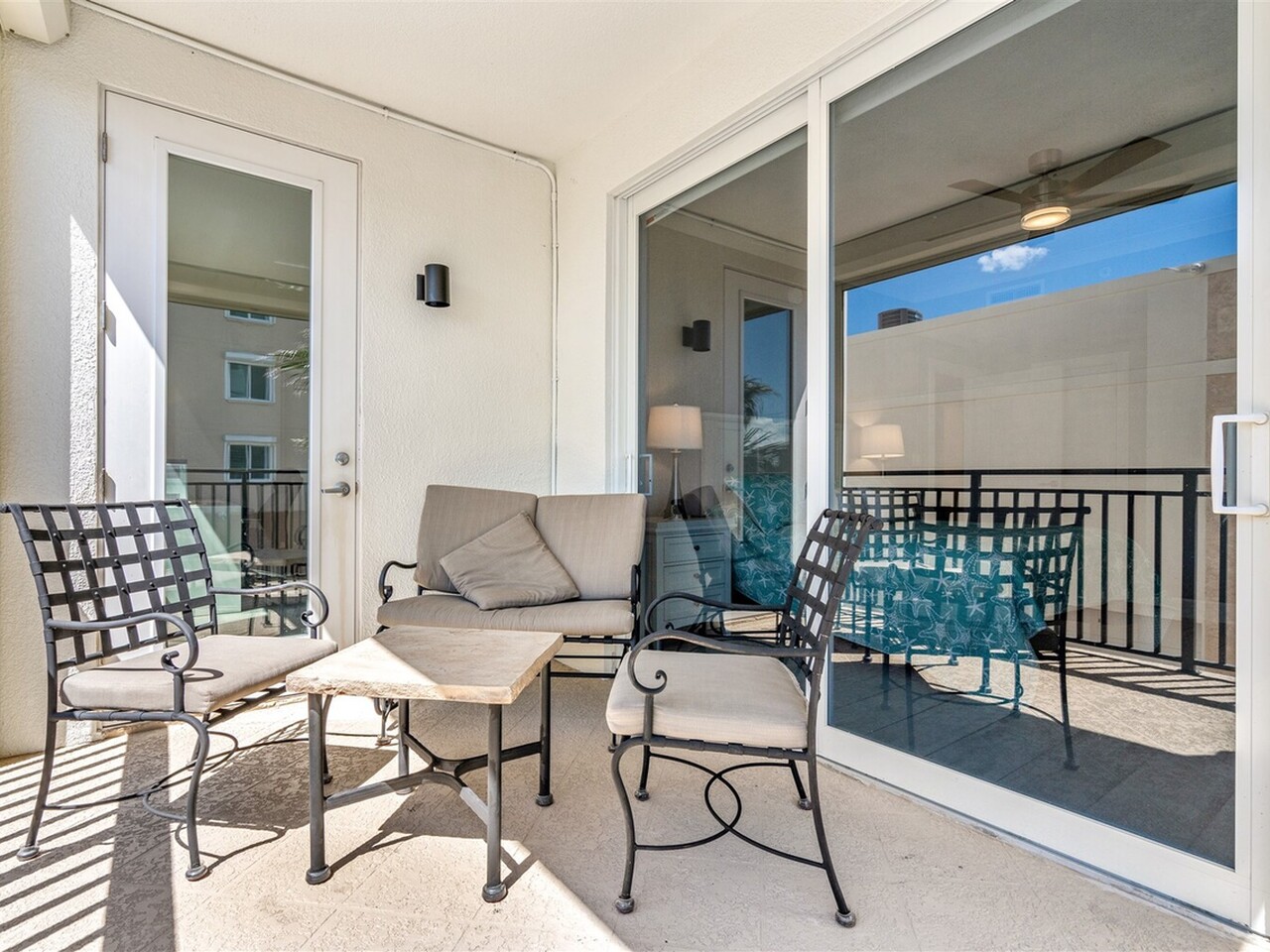 1625 N Highway A1A 202