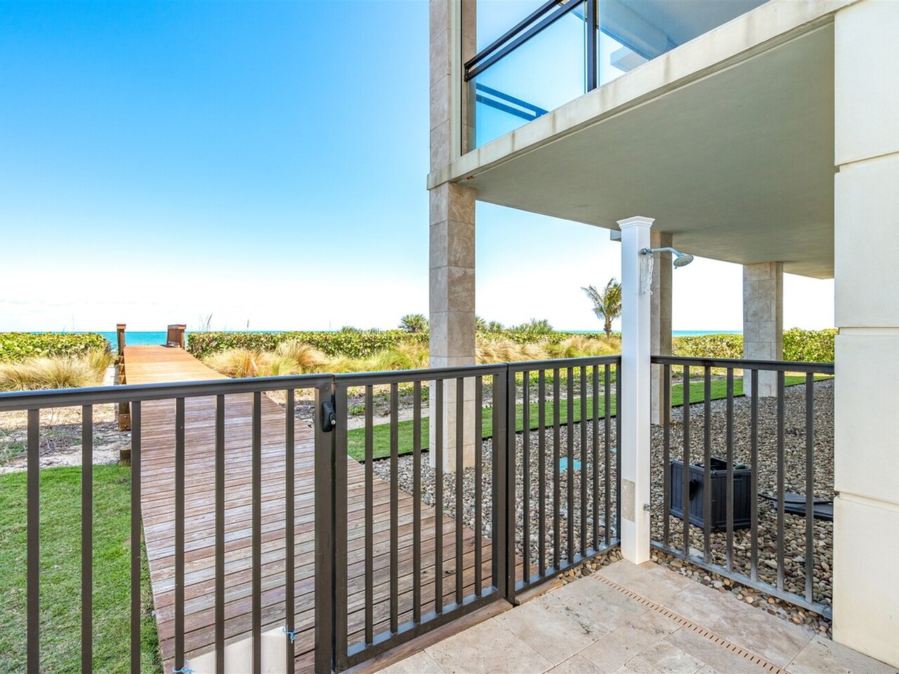 1625 N Highway A1A 202