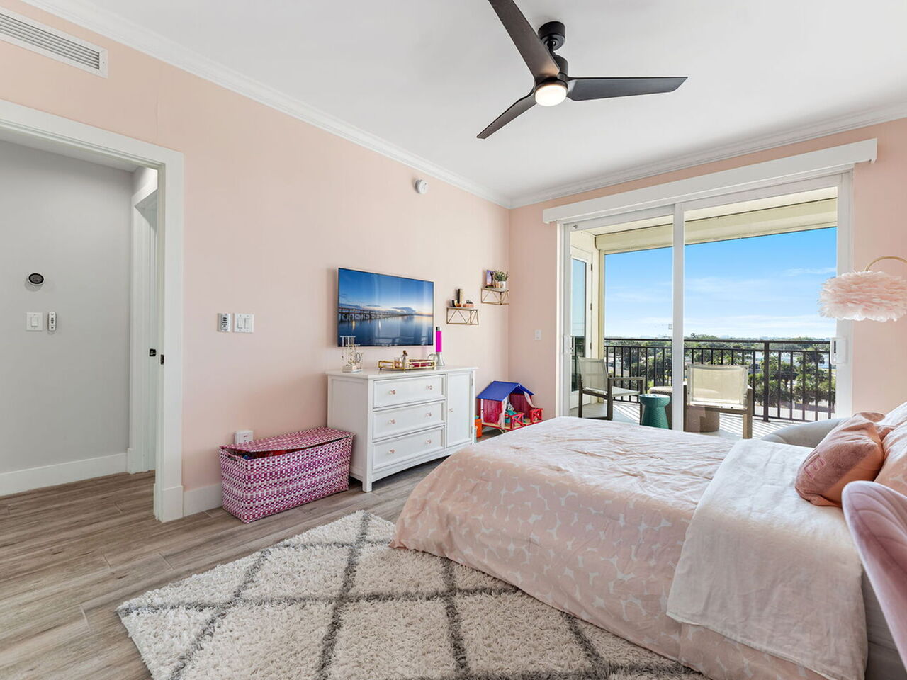 1625 N Highway A1A 401