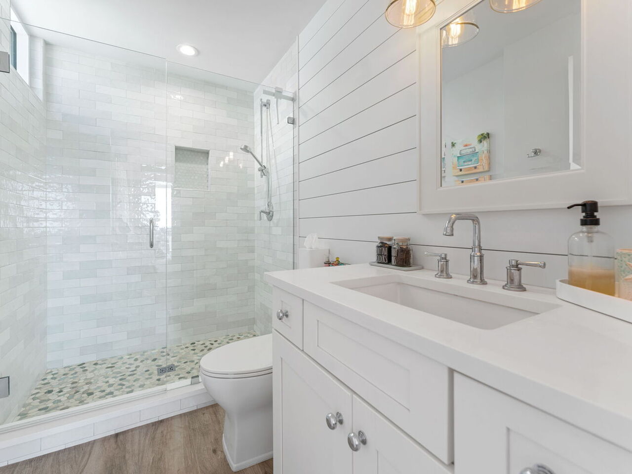 1625 N Highway A1A 401
