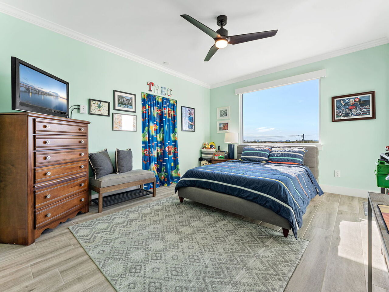 1625 N Highway A1A 401