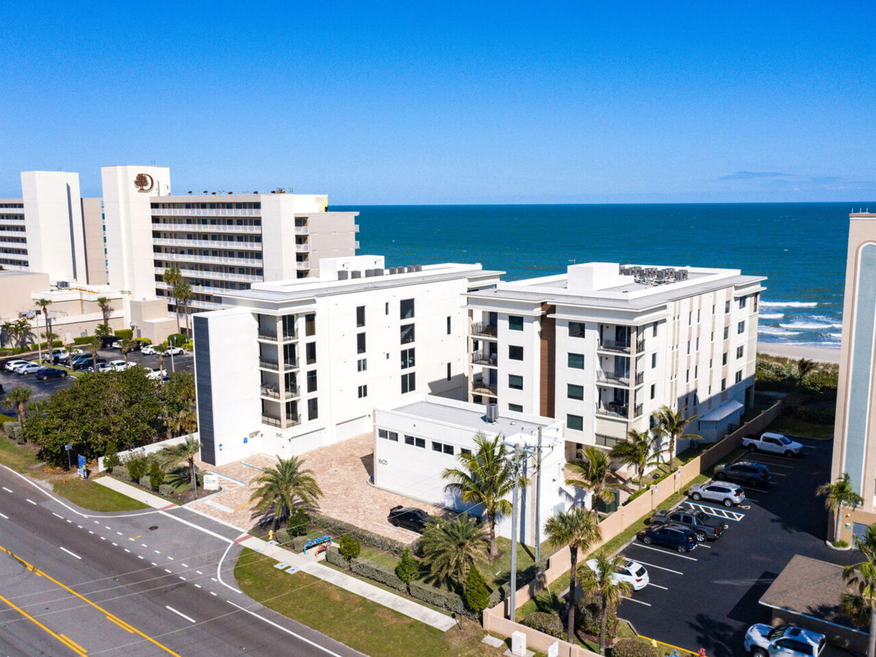 1625 N Highway A1A 401