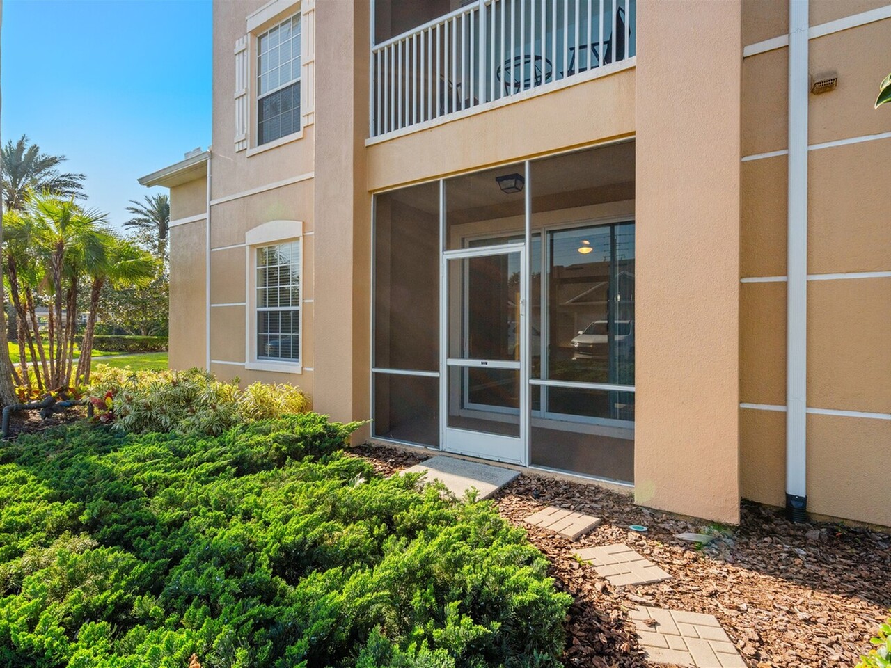 1626 Peregrine Circle #101