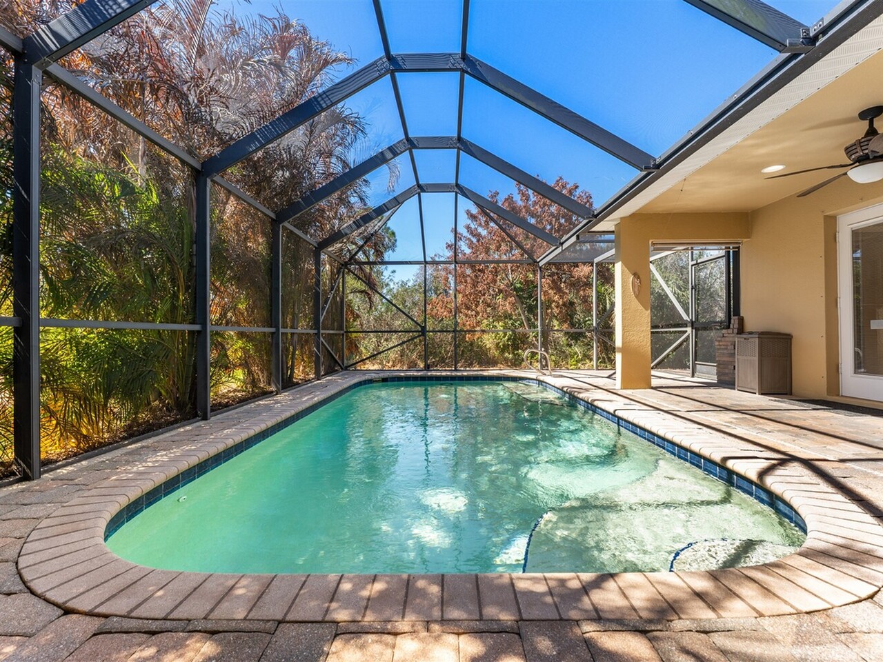 1807 Auburn Lakes Drive