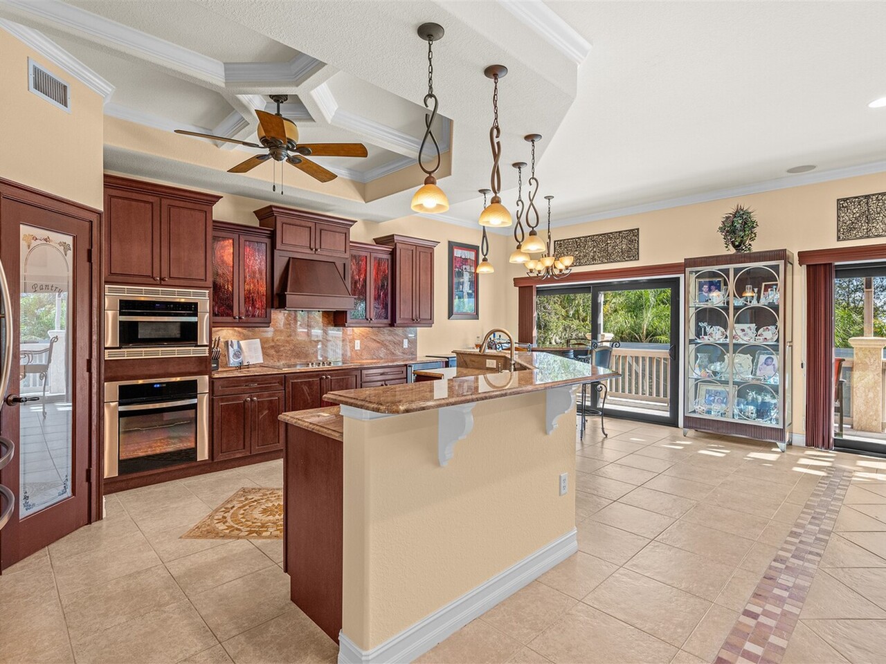 2037 Rockledge Dr.