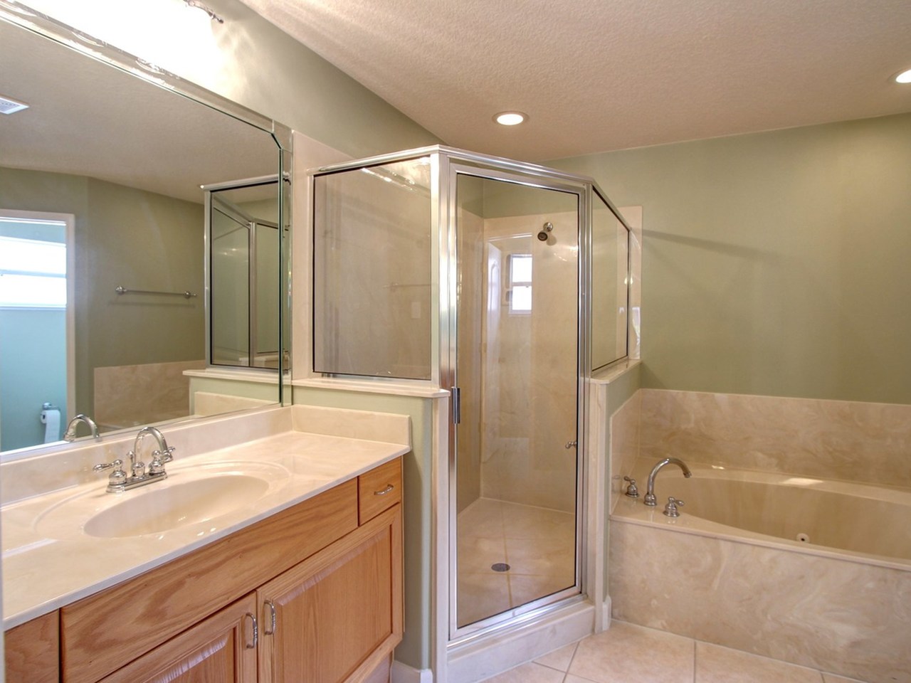 2108 Auburn Lakes 