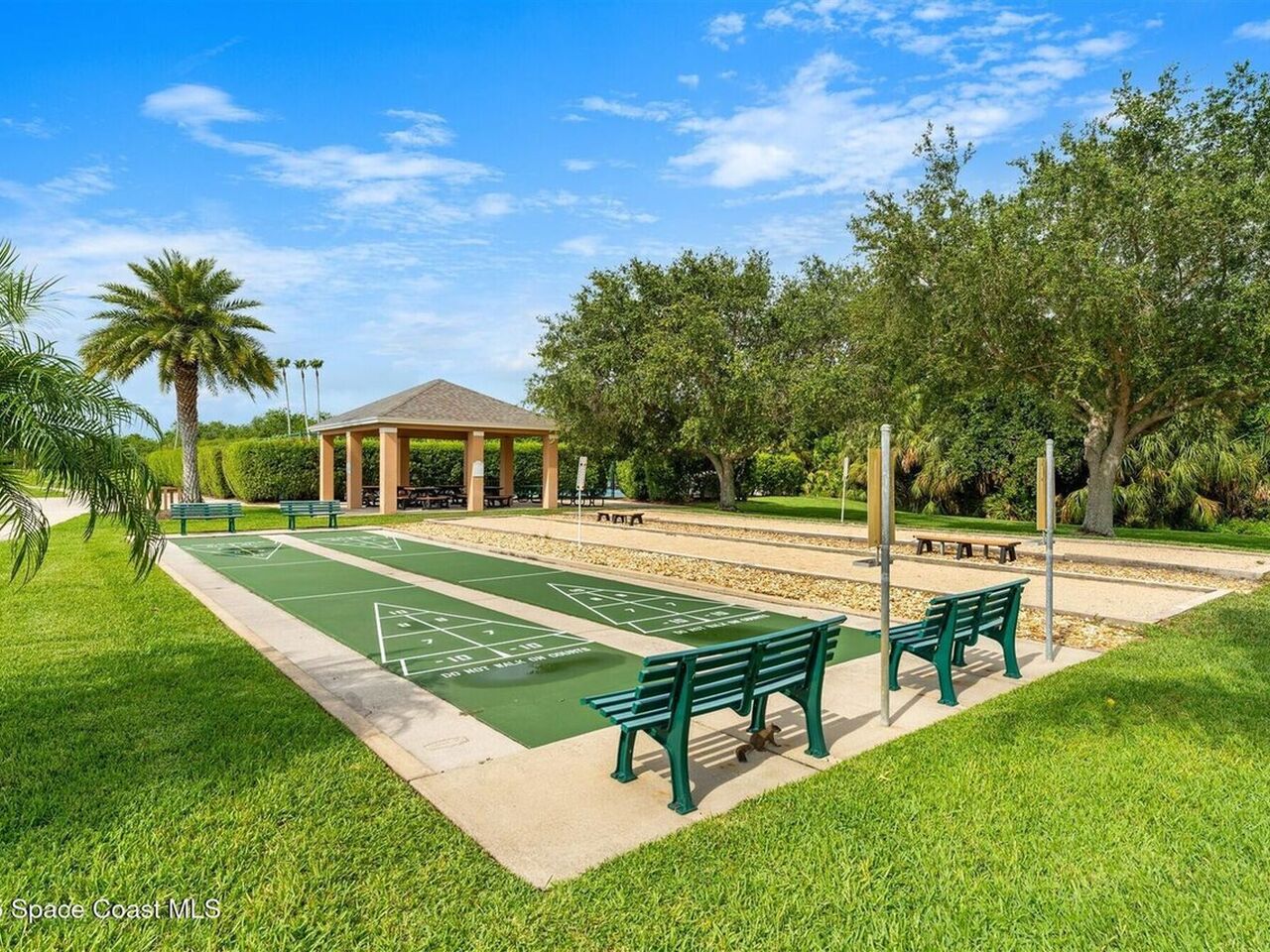 2436 Addington Circle