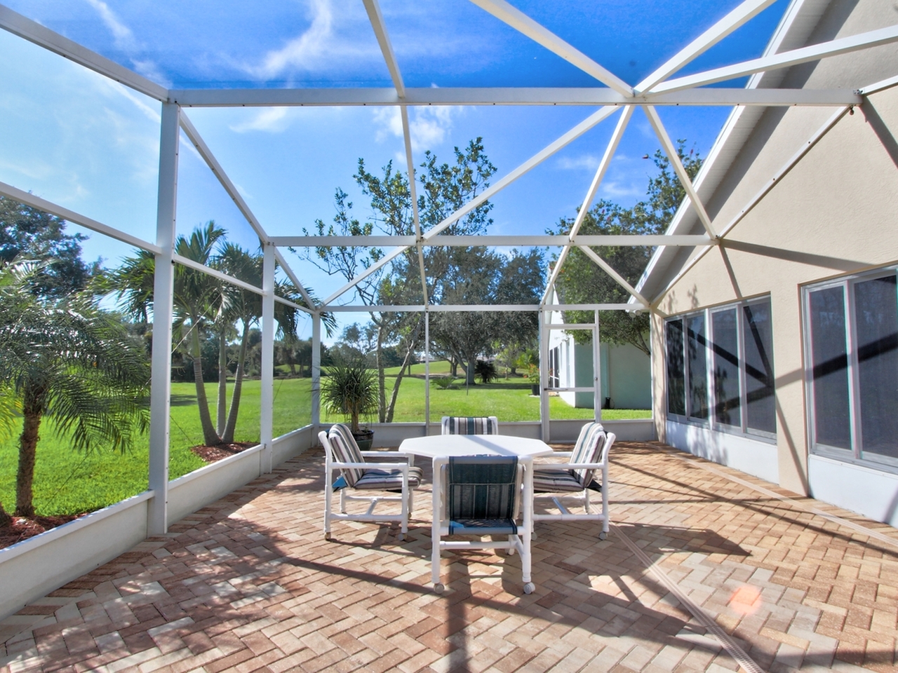 2436 Addington Circle