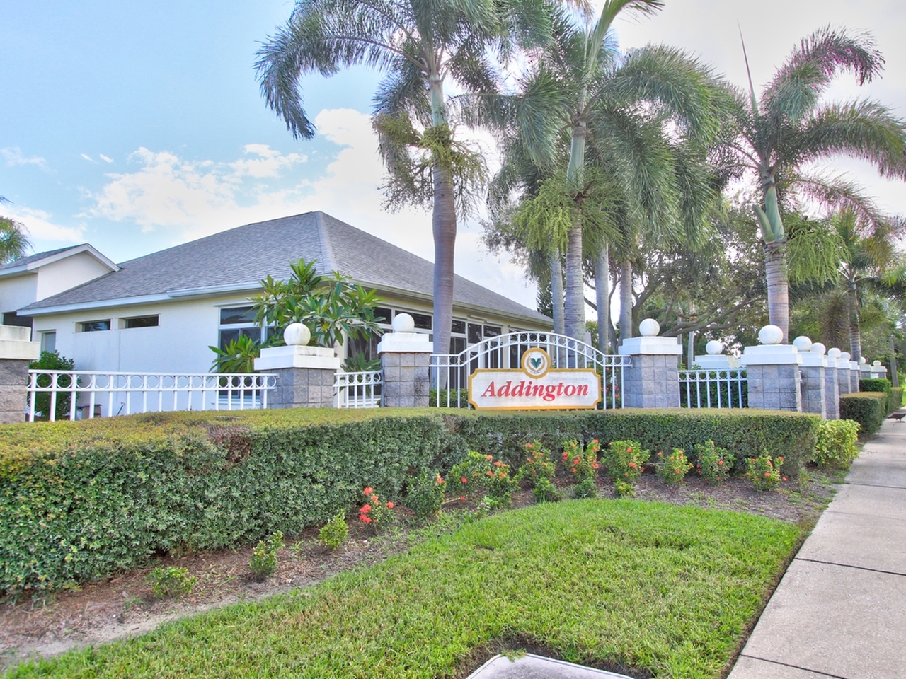 2436 Addington Circle